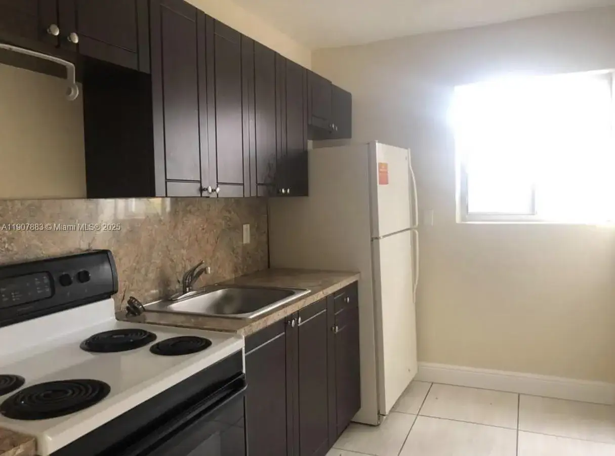 2 bedroom 1 bath Residential Lease for rent at 1940 Washington Ave # 15, Opa-Locka FL 33054