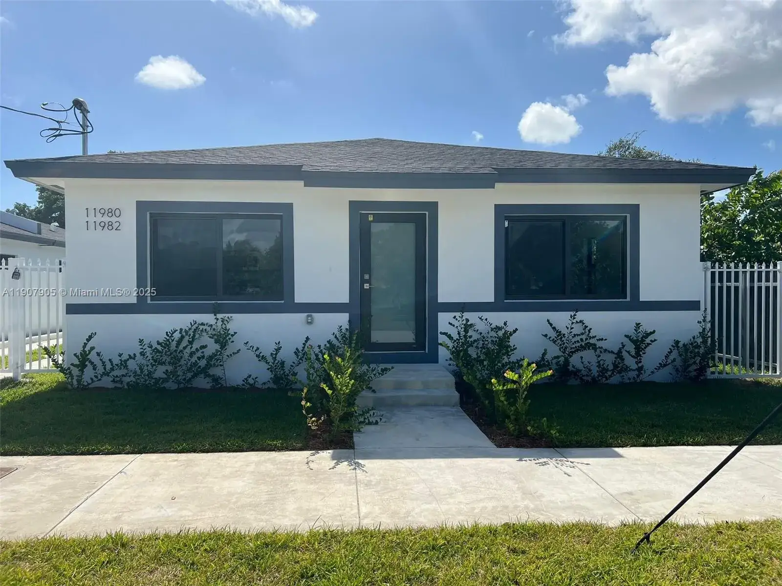 Residential Income for sale at 11980-11982 SW 213th st, Miami FL 33177