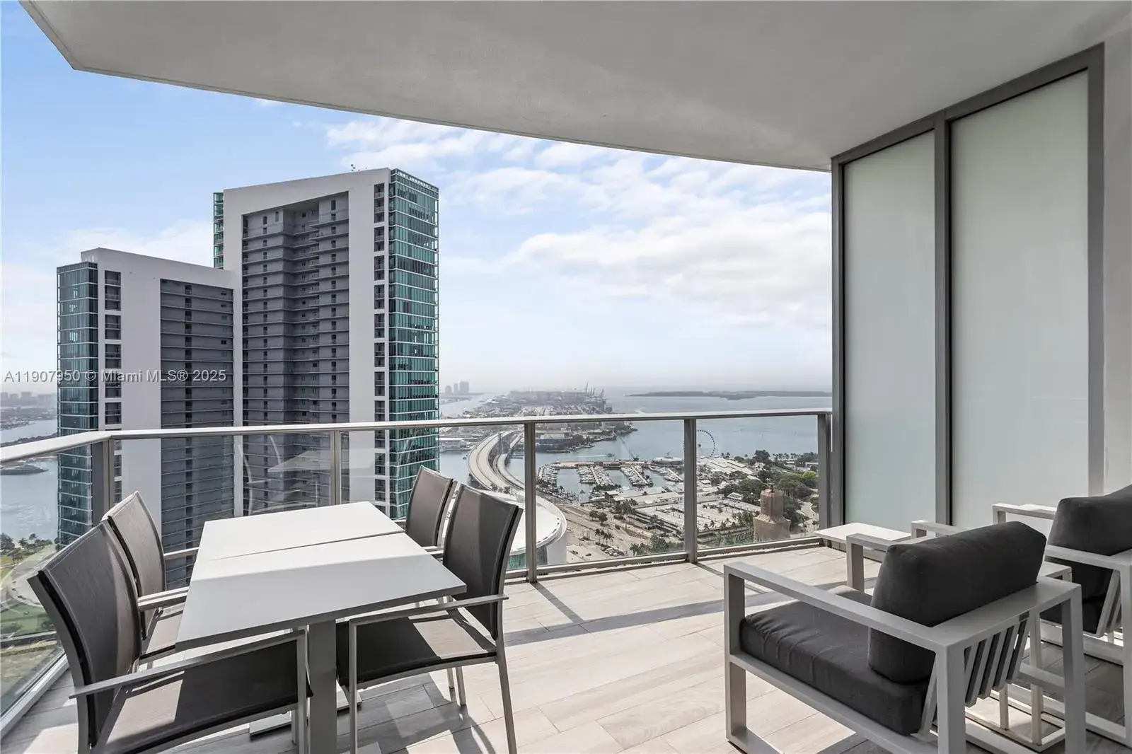 2 bedroom 3 bath Residential for sale at 851 NE 1st Ave # 3907, Miami FL 33132