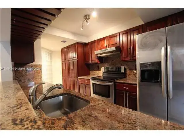2 bedroom 2 bath Residential Lease for rent at 21075 NE 34th Ave # 2, Aventura FL 33180