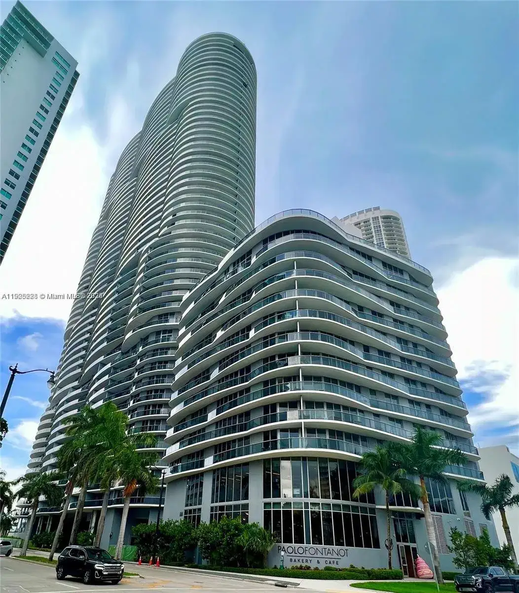 2 bedroom 2 bath Residential for sale at 488 NE 18th St # 3100, Miami FL 33132