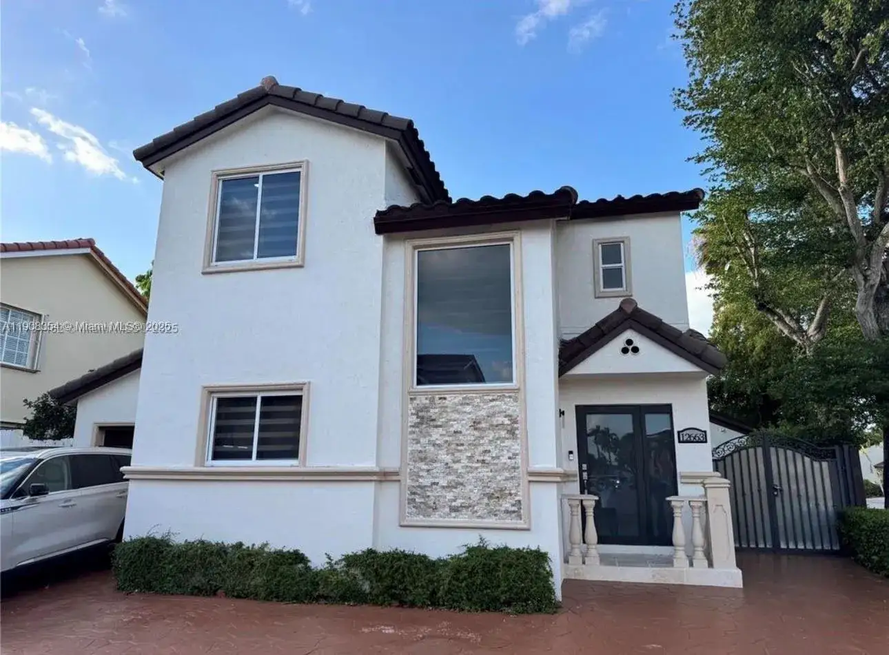 3 bedroom 2 bath Residential Lease for rent at 12663 NW 8th Way, Miami FL 33182