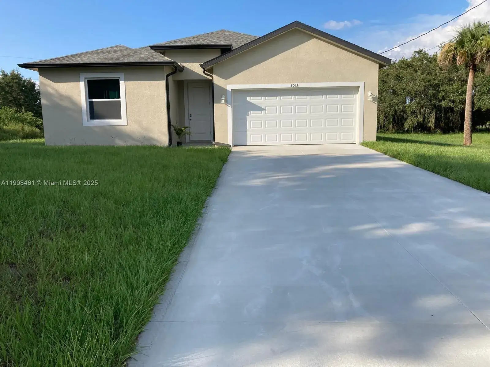 2 bedroom 1 bath Residential Lease for rent at 2013 Odessa Cir # 1, La Belle FL 33935