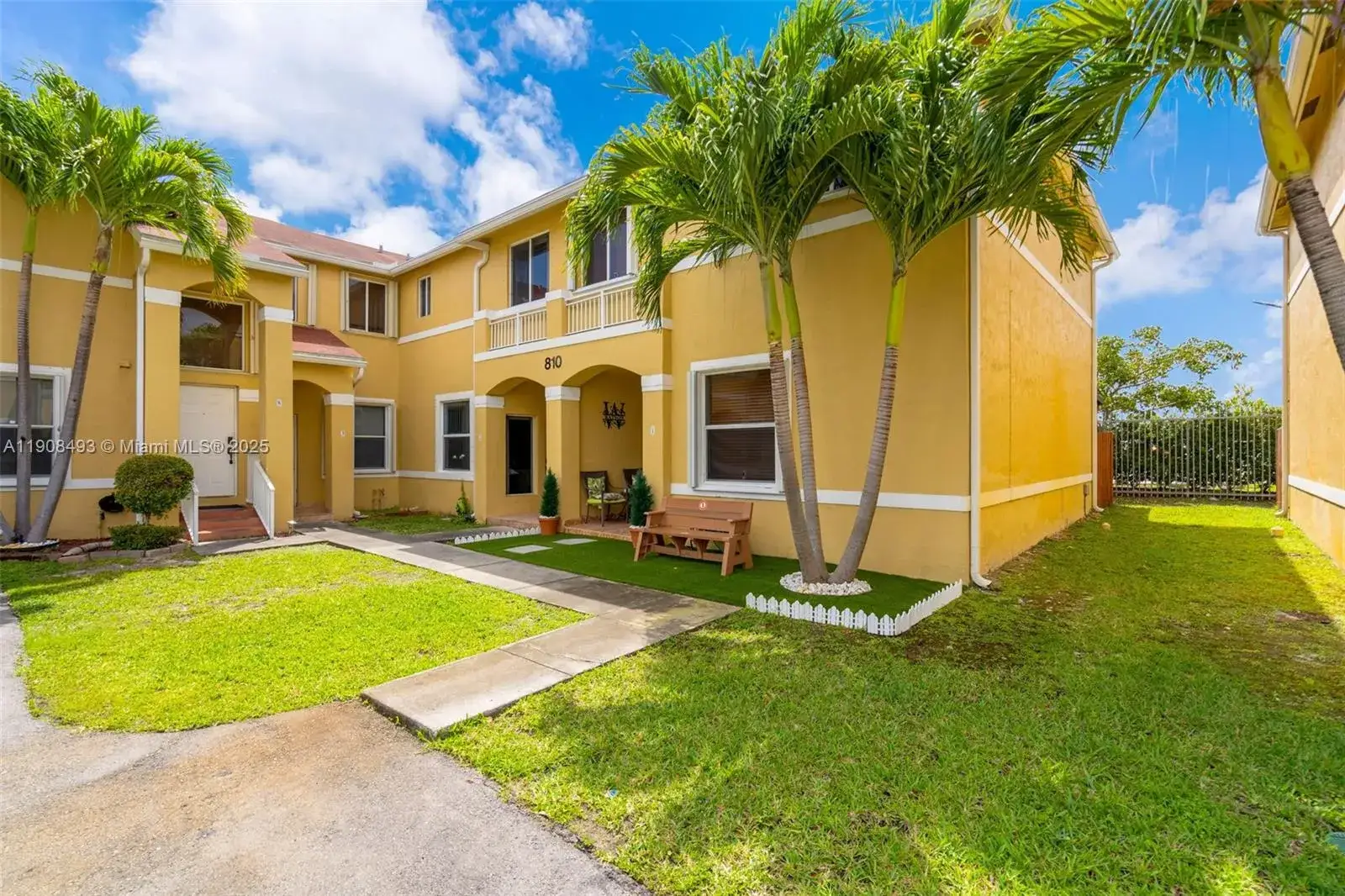 3 bedroom 2 bath Residential for sale at 810 NE 212th Ter # 2, Miami FL 33179