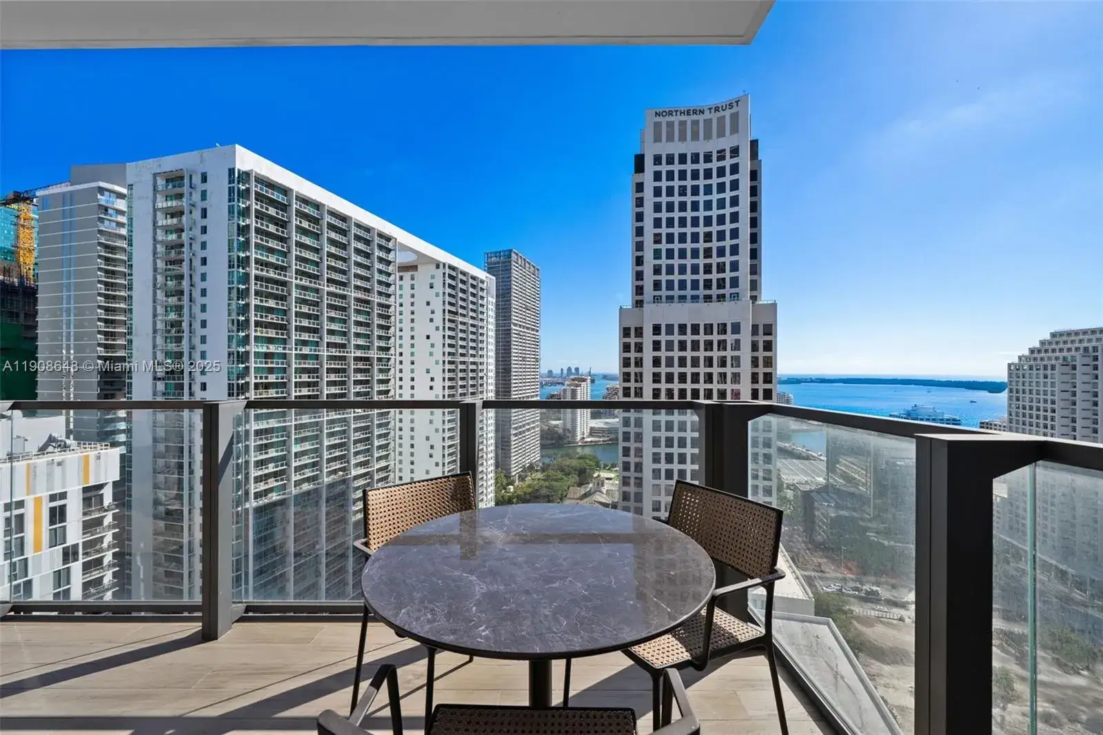 1 bedroom 1 bath Residential for sale at 68 SE 6th St # 2505, Miami FL 33131