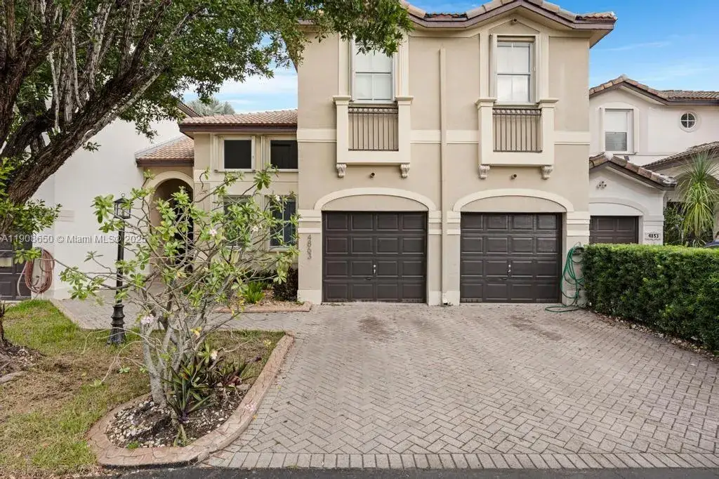 3 bedroom 3 bath Residential Lease for rent at 4863 NW 109th Path, Doral FL 33178