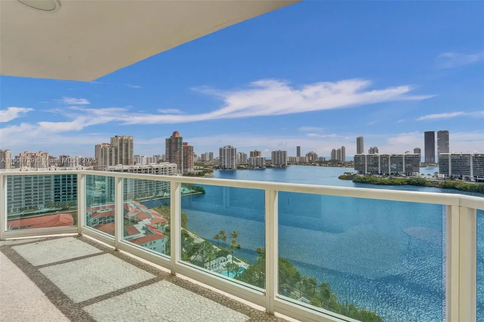 3 bedroom 3 bath Residential for sale at 3301 NE 183rd St # 2007, Aventura FL 33160
