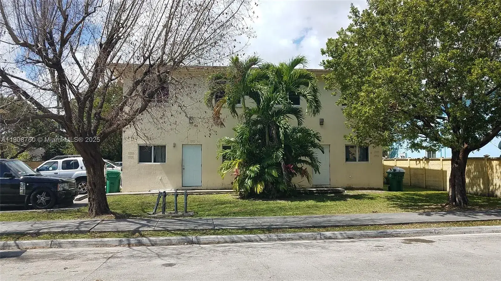 4 bedroom 2 bath Residential Lease for rent at 13950 NE 2nd Ave # 1A, Miami FL 33161