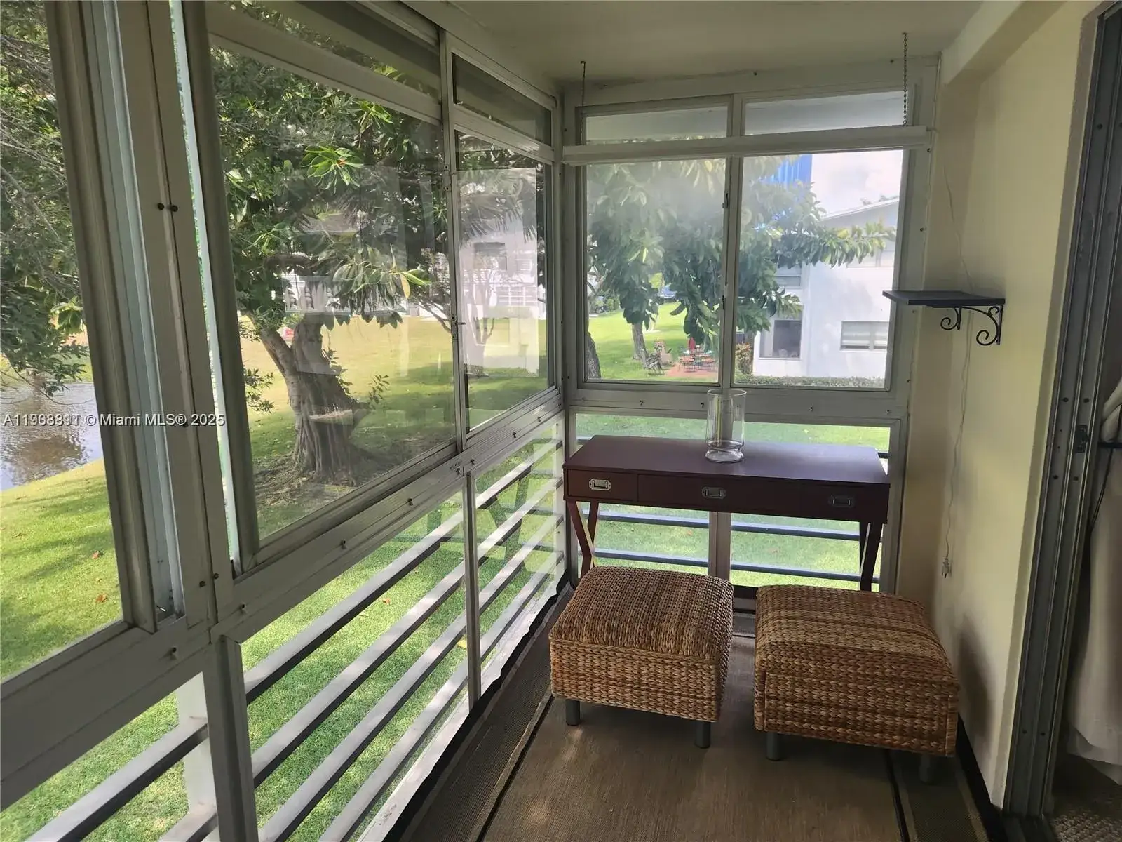 2 bedroom 1 bath Residential for sale at 524 Tilford X # 524, Deerfield Beach FL 33442