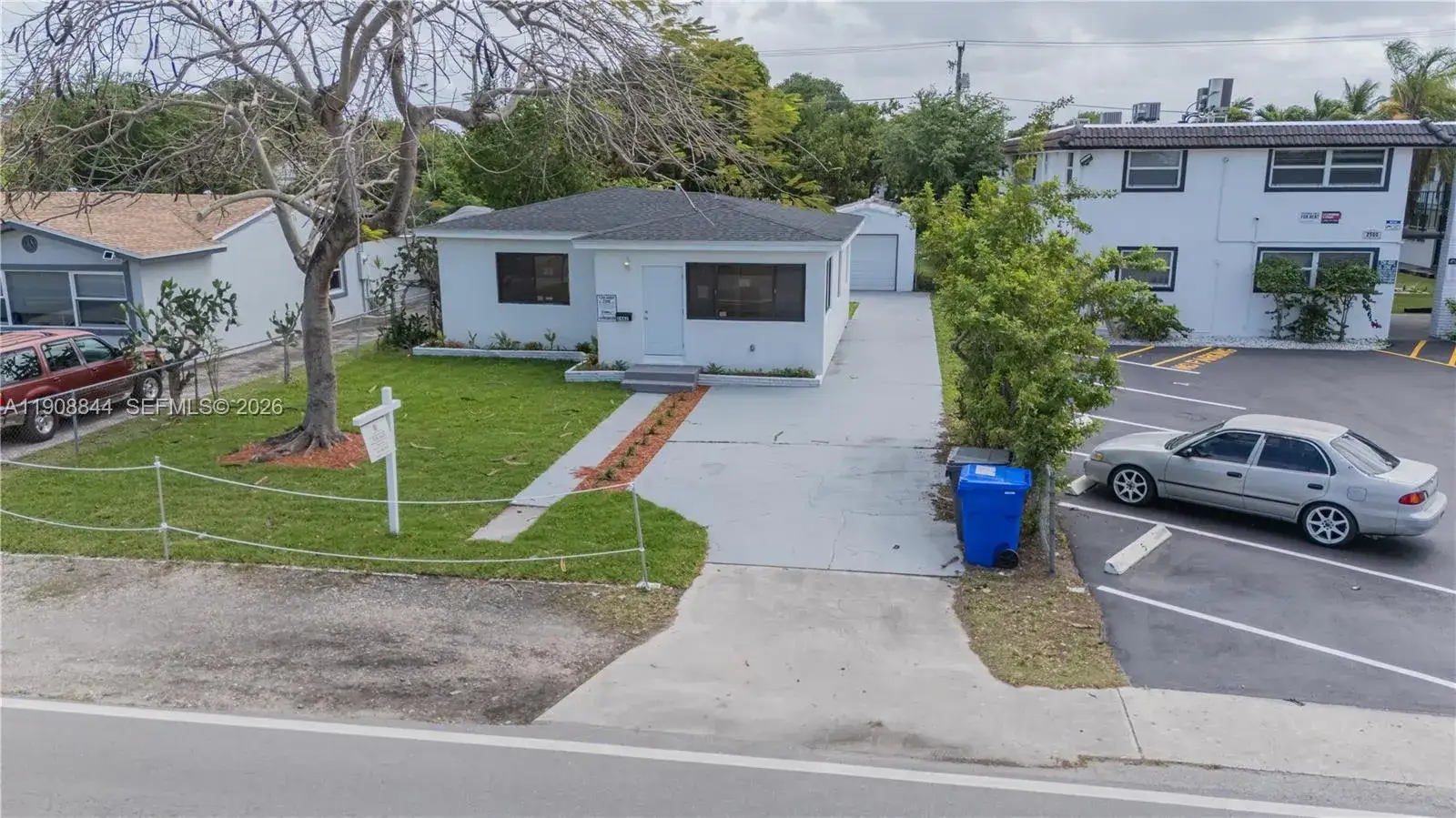 3 bedroom 2 bath Residential for sale at 2462 Johnson St, Hollywood FL 33020