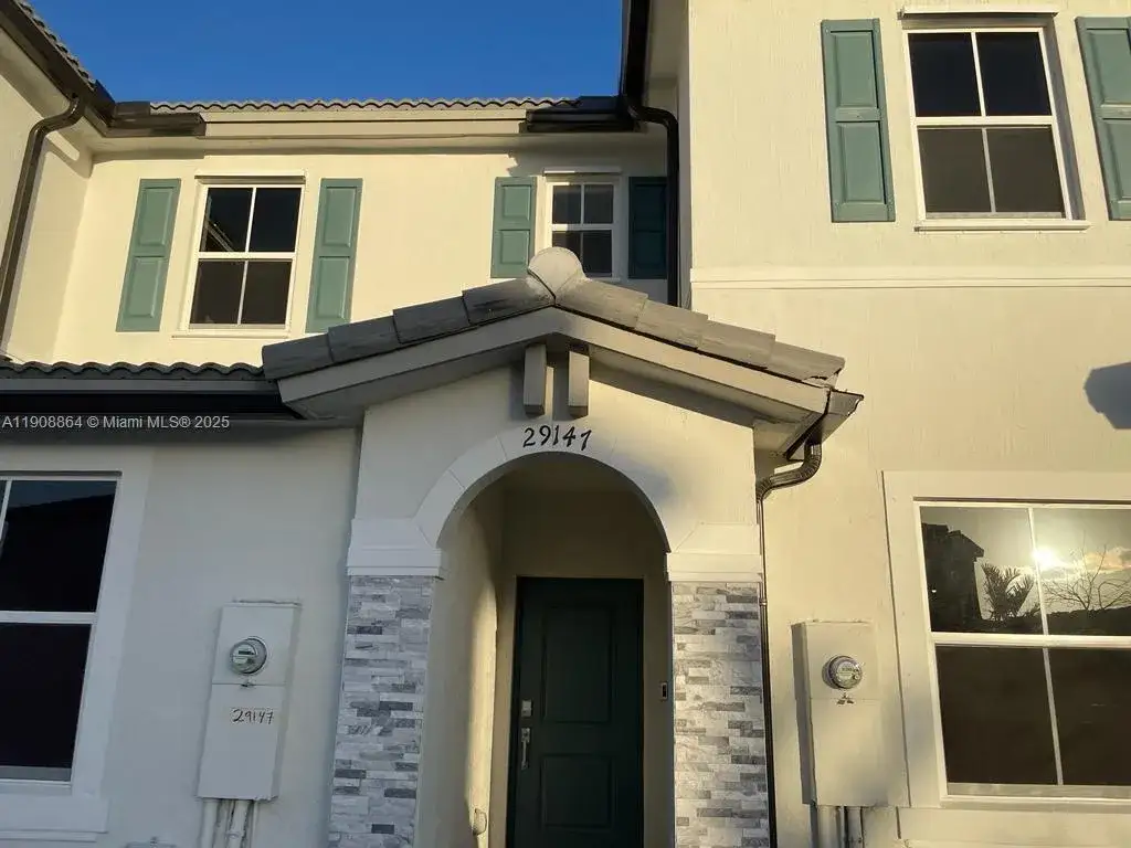 3 bedroom 3 bath Residential for sale at 29147 SW 162nd Ct, Miami FL 33033