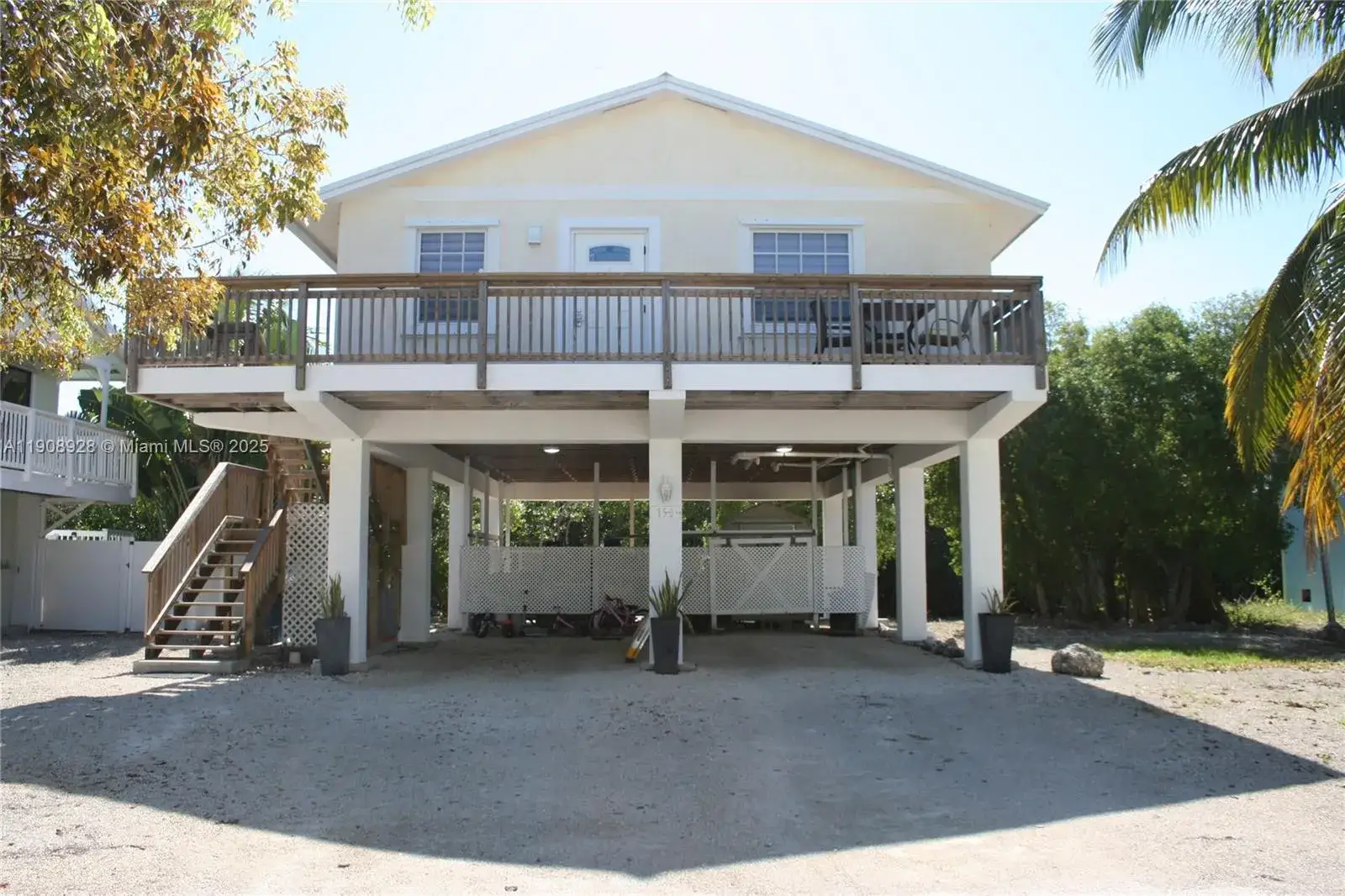3 bedroom 2 bath Residential for sale at 150 Peace Ave, Key Largo FL 33037