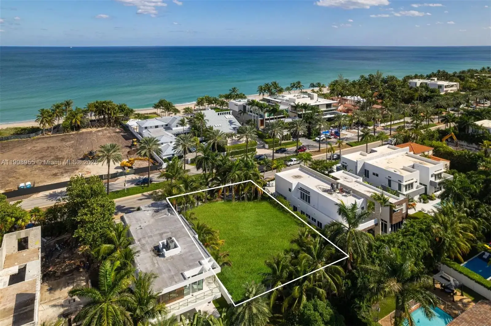 3 bedroom 3 bath Residential for sale at 284 Ocean Blvd, Golden Beach FL 33160