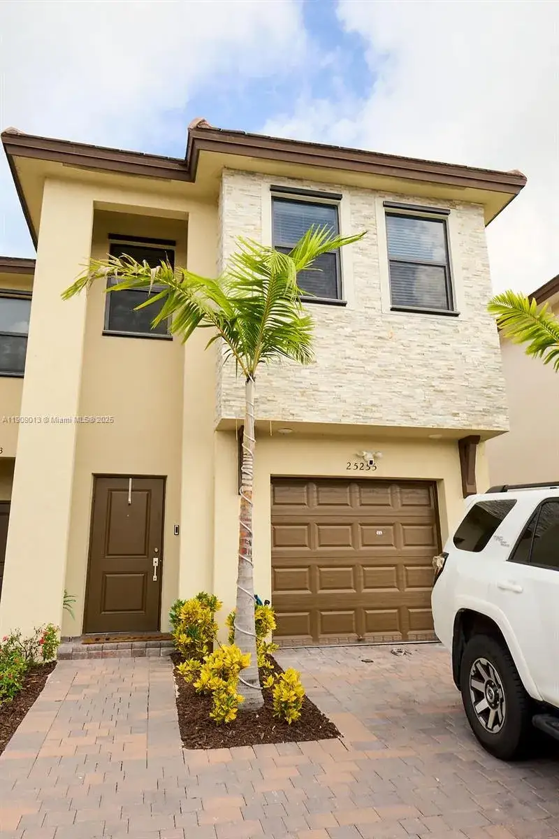 4 bedroom 3 bath Residential for sale at 25255 SW 107th Ct, Homestead FL 33032