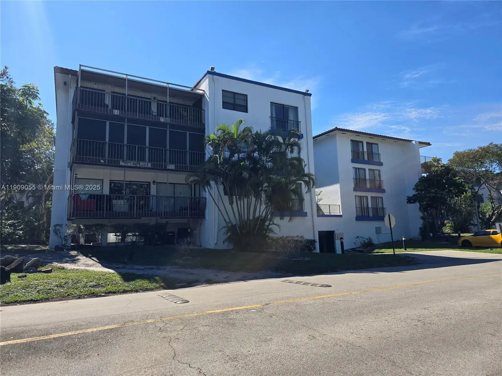 2 bedroom 2 bath Residential Lease for rent at 6010 S Falls Cir Dr # 206, Lauderhill FL 33319