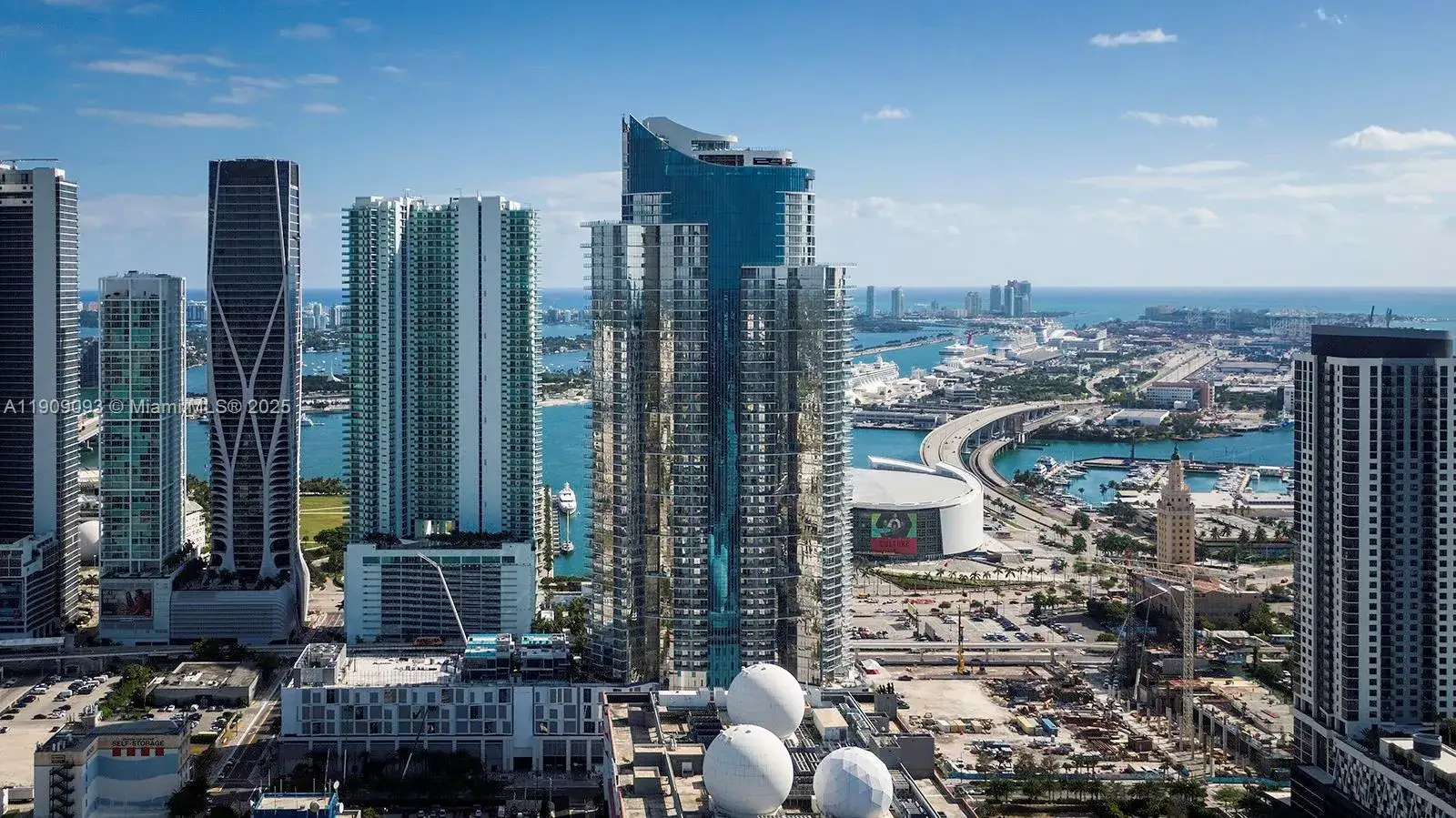 2 bedroom 3 bath Residential for sale at 851 NE 1st Ave # 2403, Miami FL 33132