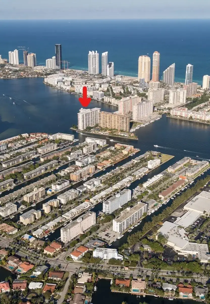 2 bedroom 2 bath Residential for sale at 301 174th St # 1901, Sunny Isles Beach FL 33160