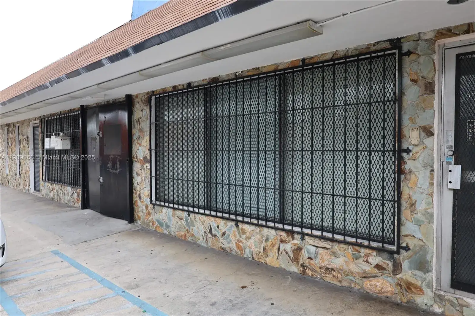 Commercial Sale for sale at 4634 NW 27th Ave, Miami FL 33142