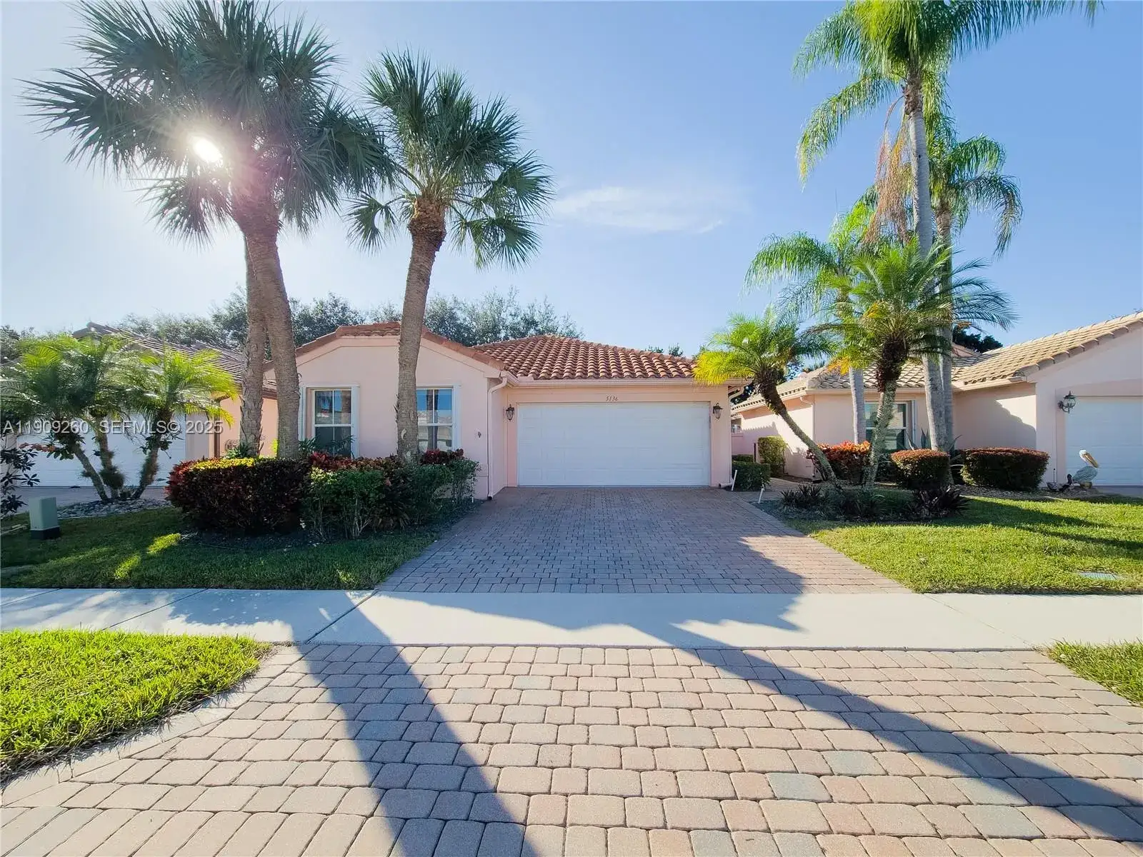 2 bedroom 2 bath Residential for sale at 5136 Pelican Cove Dr, Boynton Beach FL 33437
