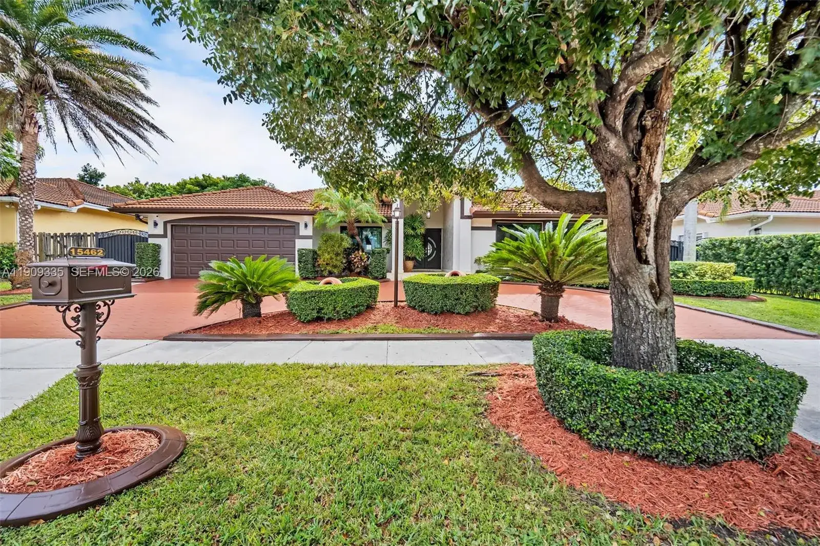 4 bedroom 2 bath Residential for sale at 15462 SW 115th St, Miami FL 33196