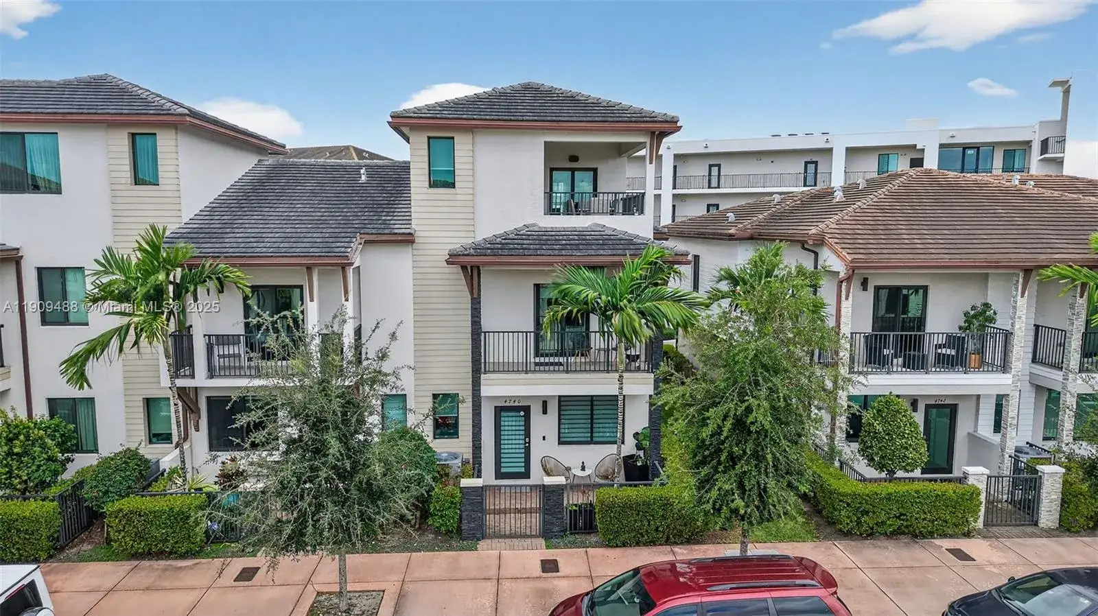 4 bedroom 2 bath Residential for sale at 4740 NW 84th Ave, Doral FL 33166