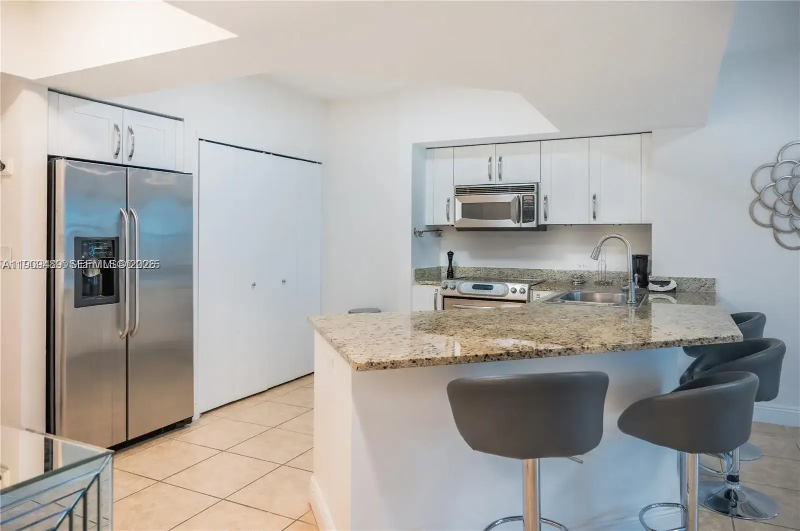 2 bedroom 2 bath Residential for sale at 19900 E Country Club Dr # 318, Aventura FL 33180