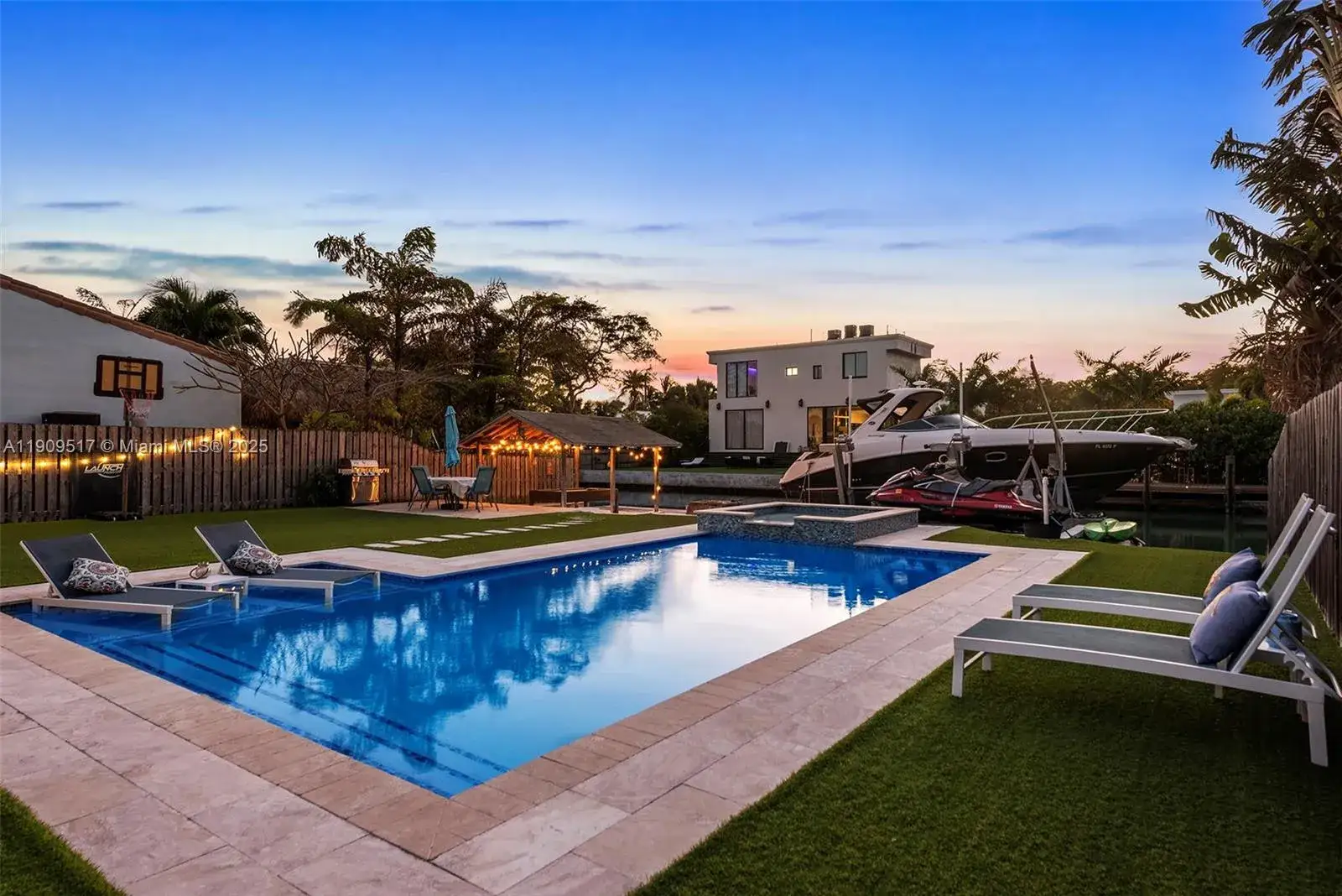 4 bedroom 2 bath Residential for sale at 7940 Hawthorne Ave, Miami Beach FL 33141