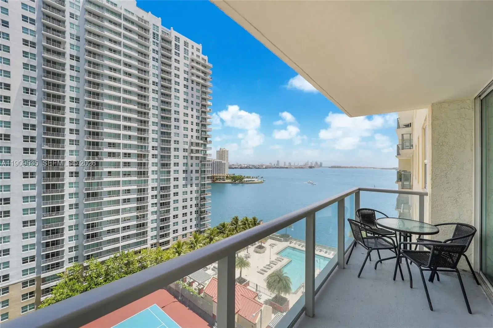 3 bedroom 2 bath Residential Lease for rent at 1155 BRICKELL BAY DR # 1602, Miami FL 33131