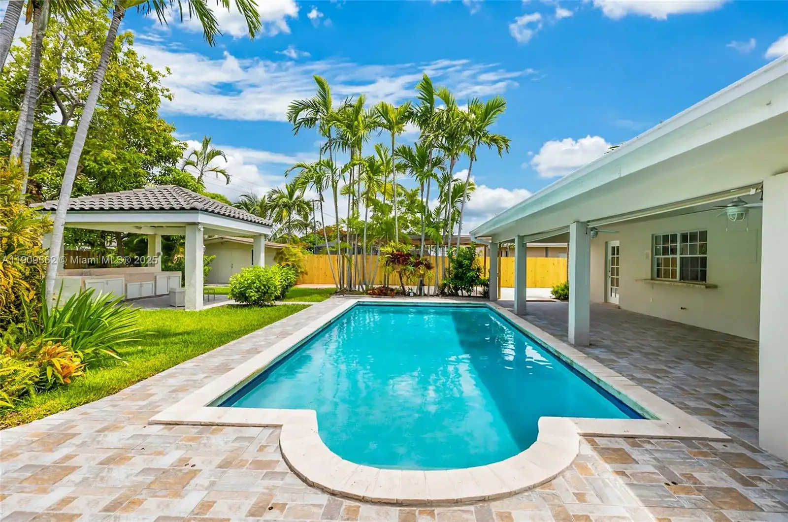 4 bedroom 3 bath Residential Lease for rent at 13820 SW 82nd Ave, Palmetto Bay FL 33158