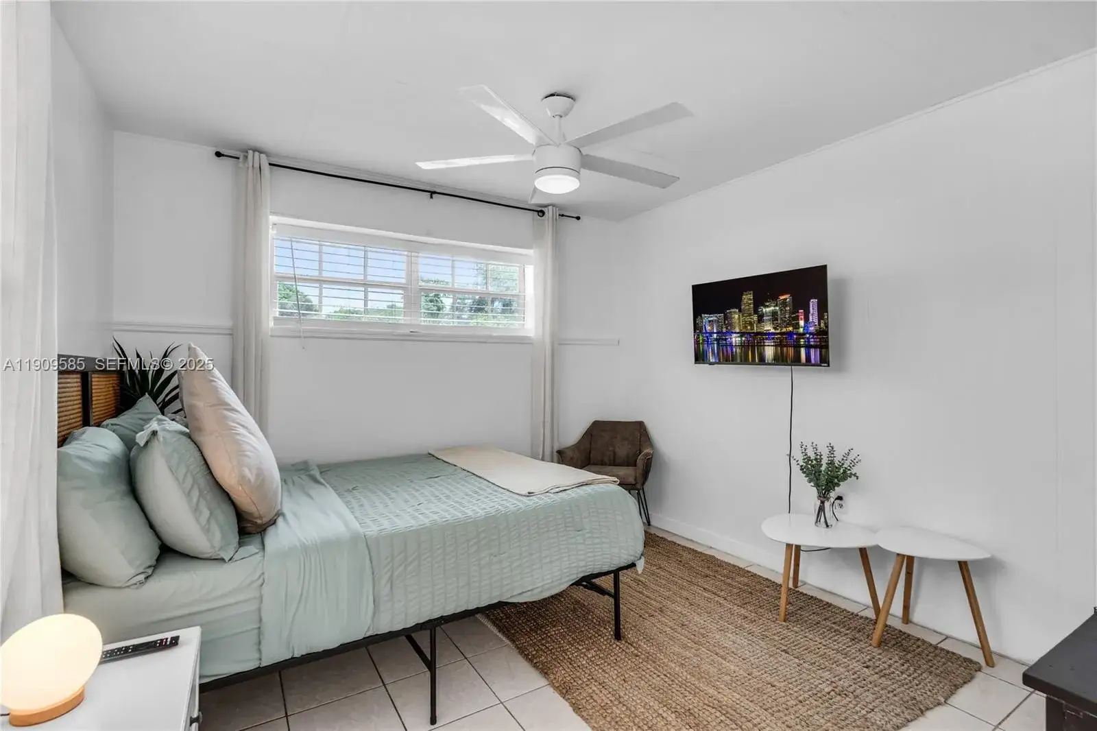5 bedroom 4 bath Residential Lease for rent at 2972 NW 15th St # 2, Miami FL 33125