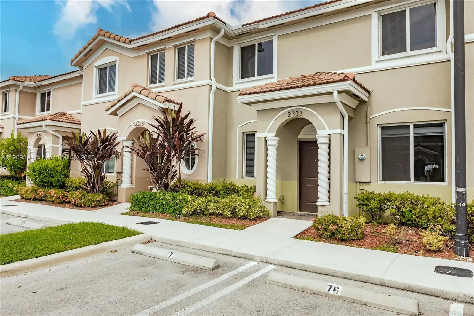 3 bedroom 2 bath Residential for sale at 2333 SE 10th St, Homestead FL 33035