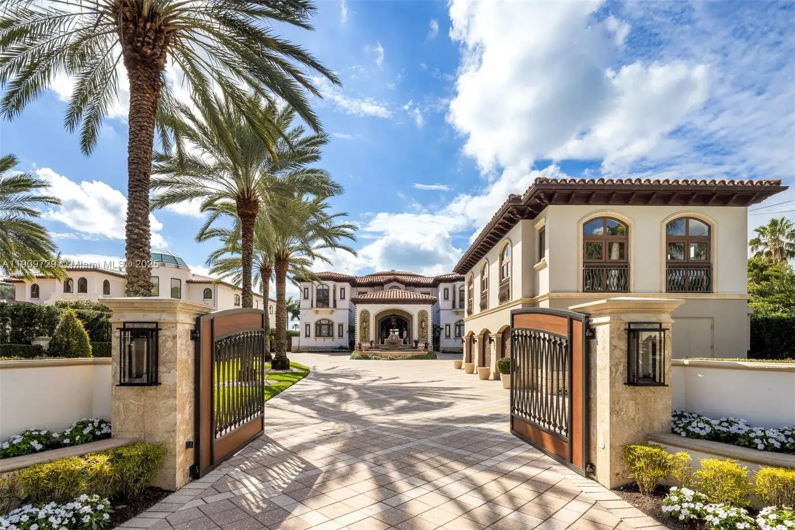6 bedroom 8 bath Residential for sale at 210 Palm Avenue, Miami Beach FL 33139