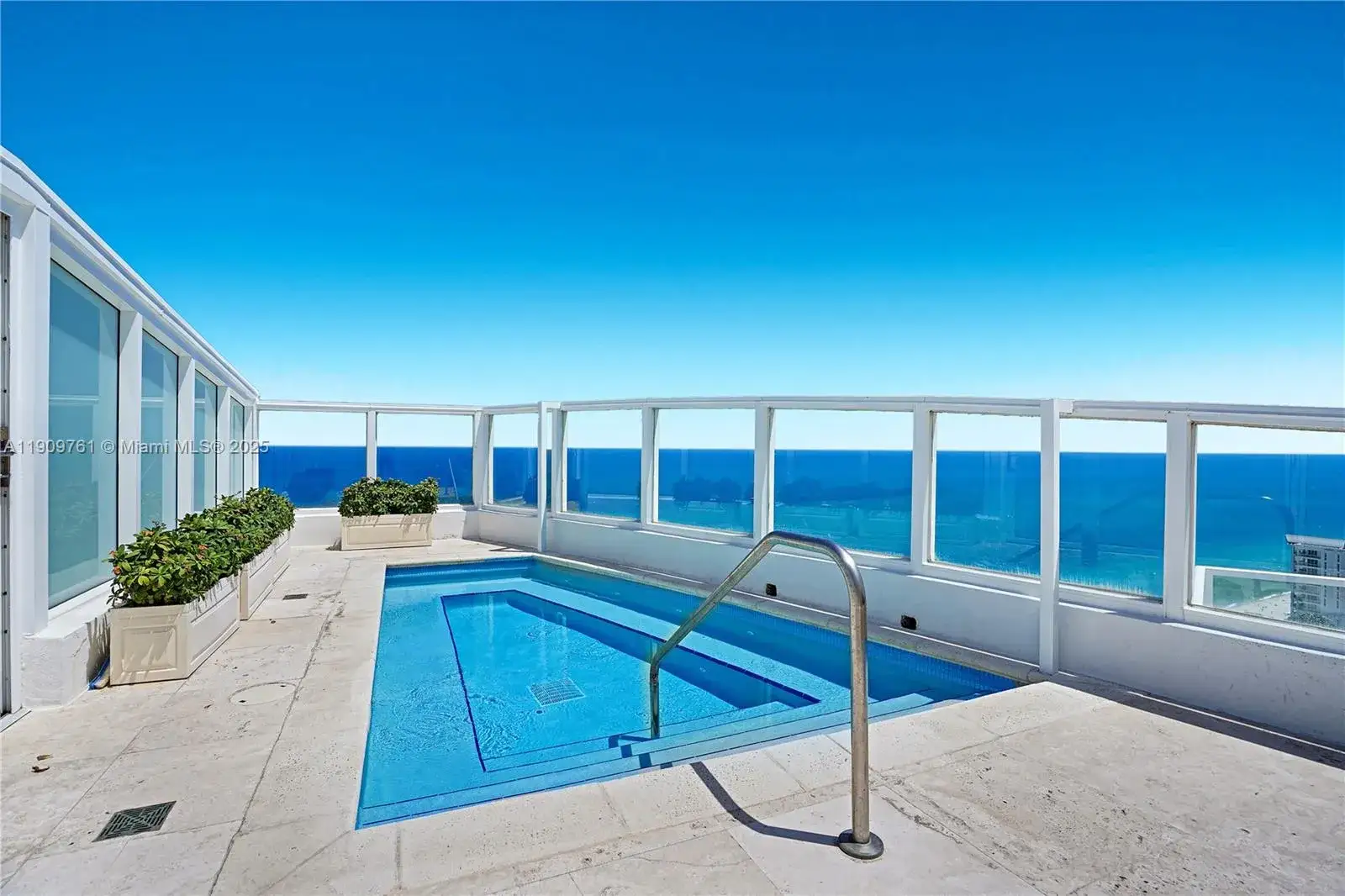 5 bedroom 5 bath Residential Lease for rent at 4401 Collins Ave, Miami Beach FL 33140
