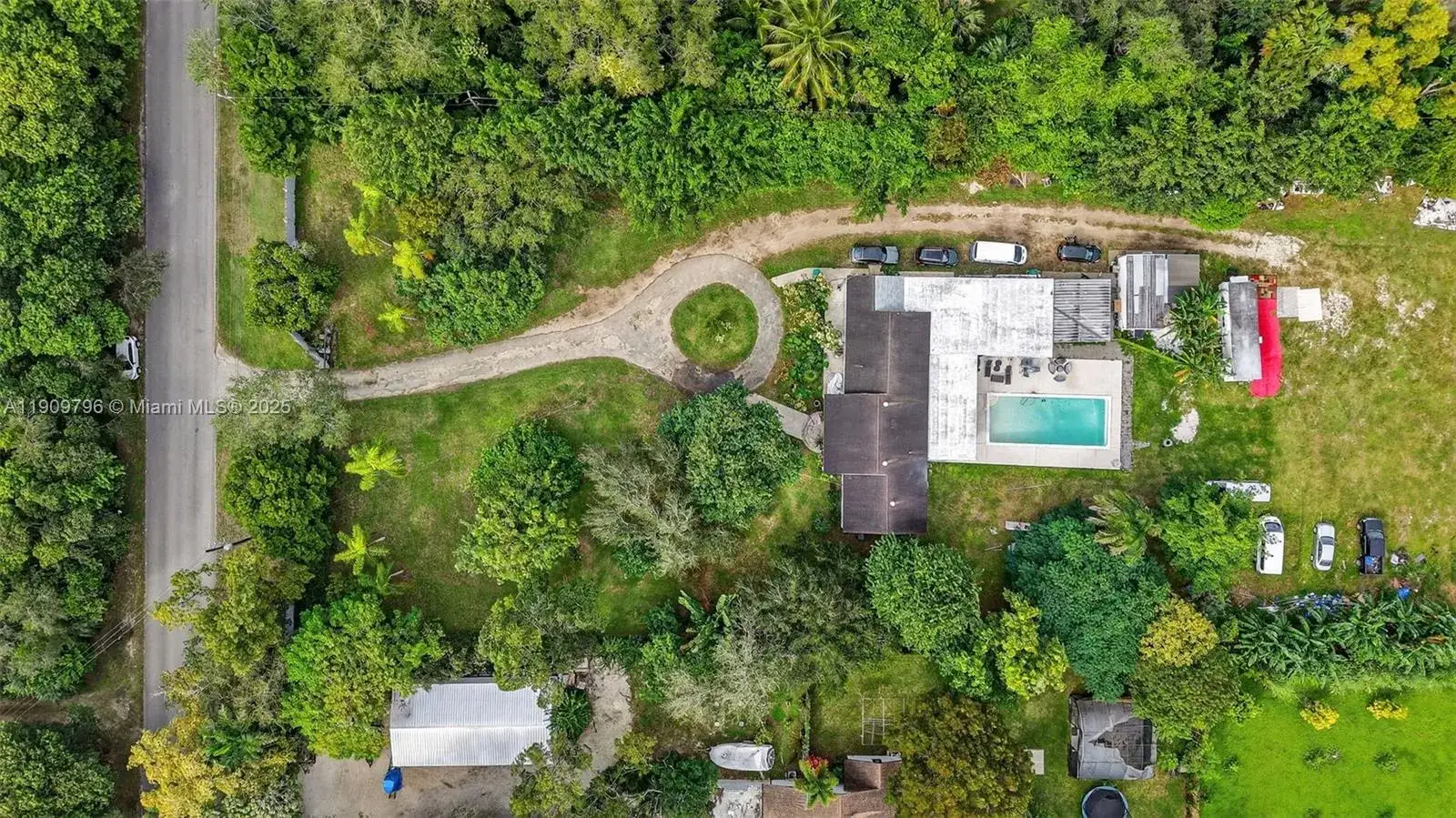 3 bedroom 2 bath Residential for sale at 23825 SW 142nd Ave, Homestead FL 33032