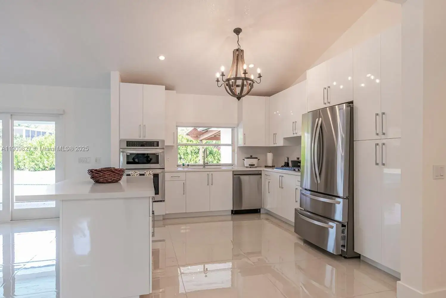 4 bedroom 3 bath Residential Lease for rent at 8425 SW 185th St, Cutler Bay FL 33157