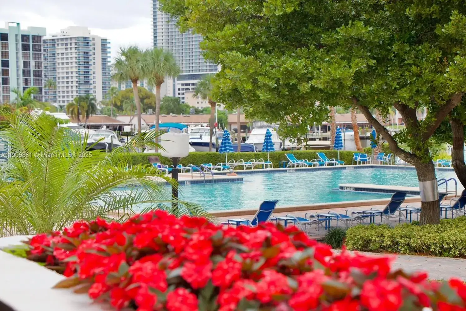 1 bedroom 1 bath Residential for sale at 500 Three Islands Blvd # 920, Hallandale Beach FL 33009