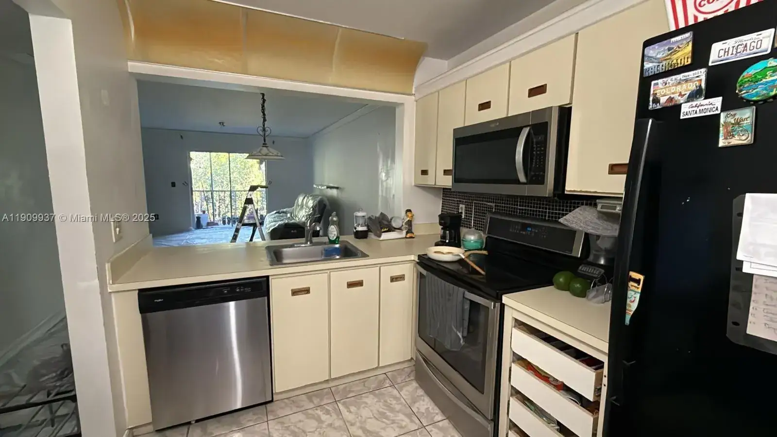 2 bedroom 2 bath Residential for sale at 430 NE 210th Cir Ter # 3, Miami FL 33179