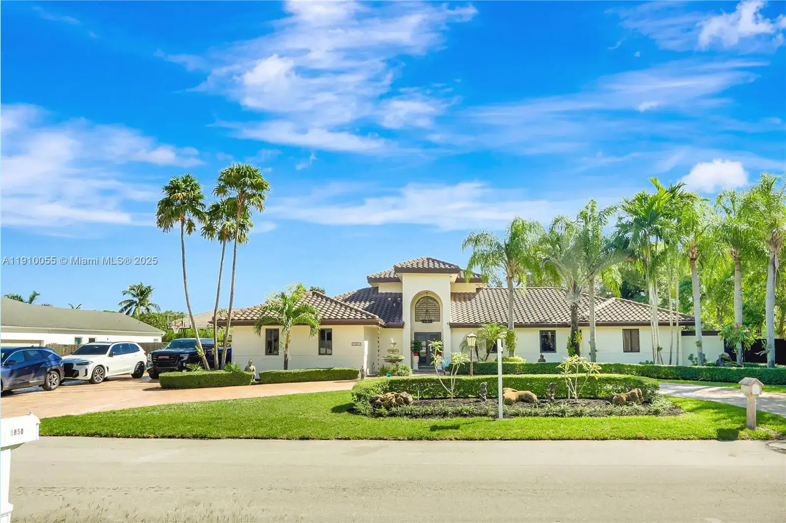 4 bedroom 2 bath Residential for sale at 18501 SW 79th Ct, Cutler Bay FL 33157
