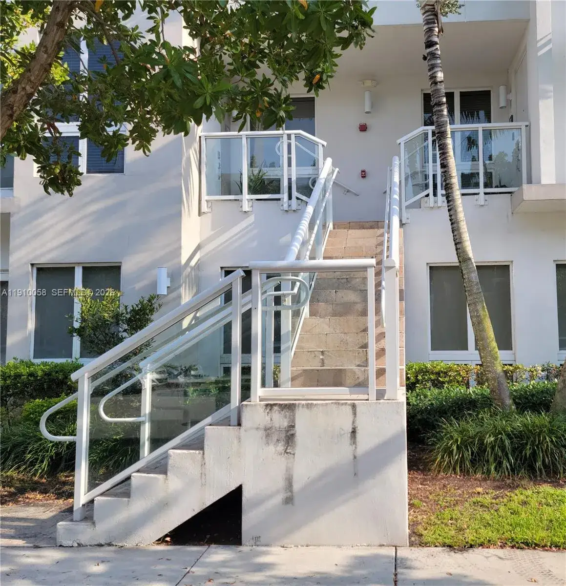 3 bedroom 3 bath Residential for sale at 10280 NW 63rd Ter # 203, Doral FL 33178
