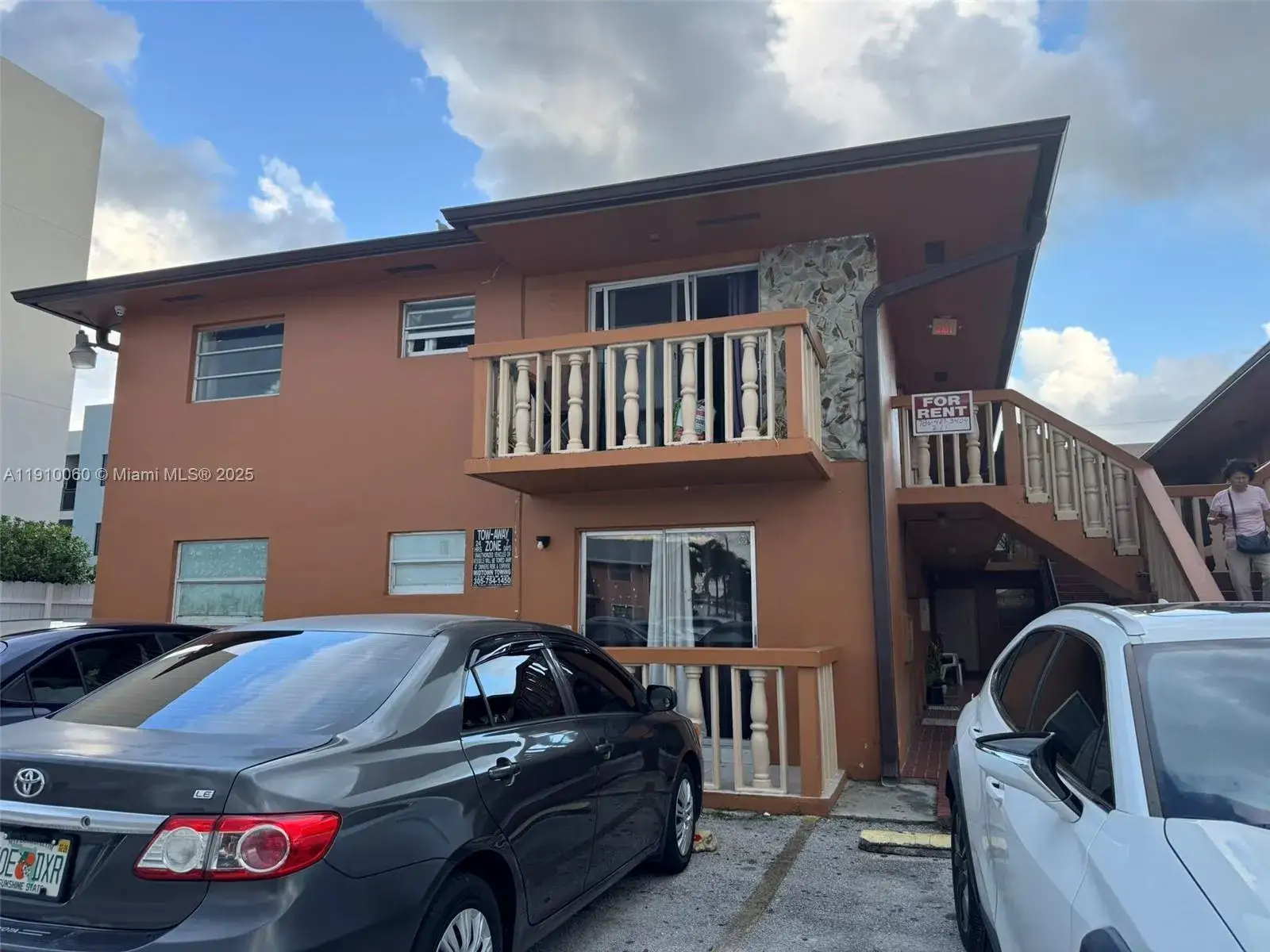 2 bedroom 1 bath Residential Lease for rent at 50 W 23rd St # 8, Hialeah FL 33010