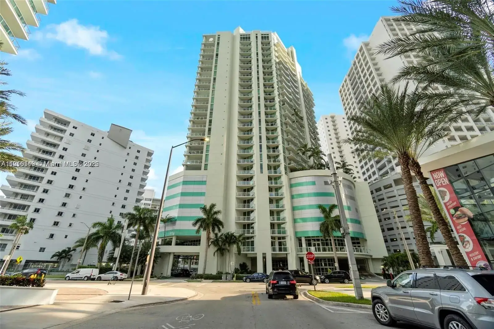 2 bedroom 2 bath Residential for sale at 218 SE 14th St # 1003, Miami FL 33131