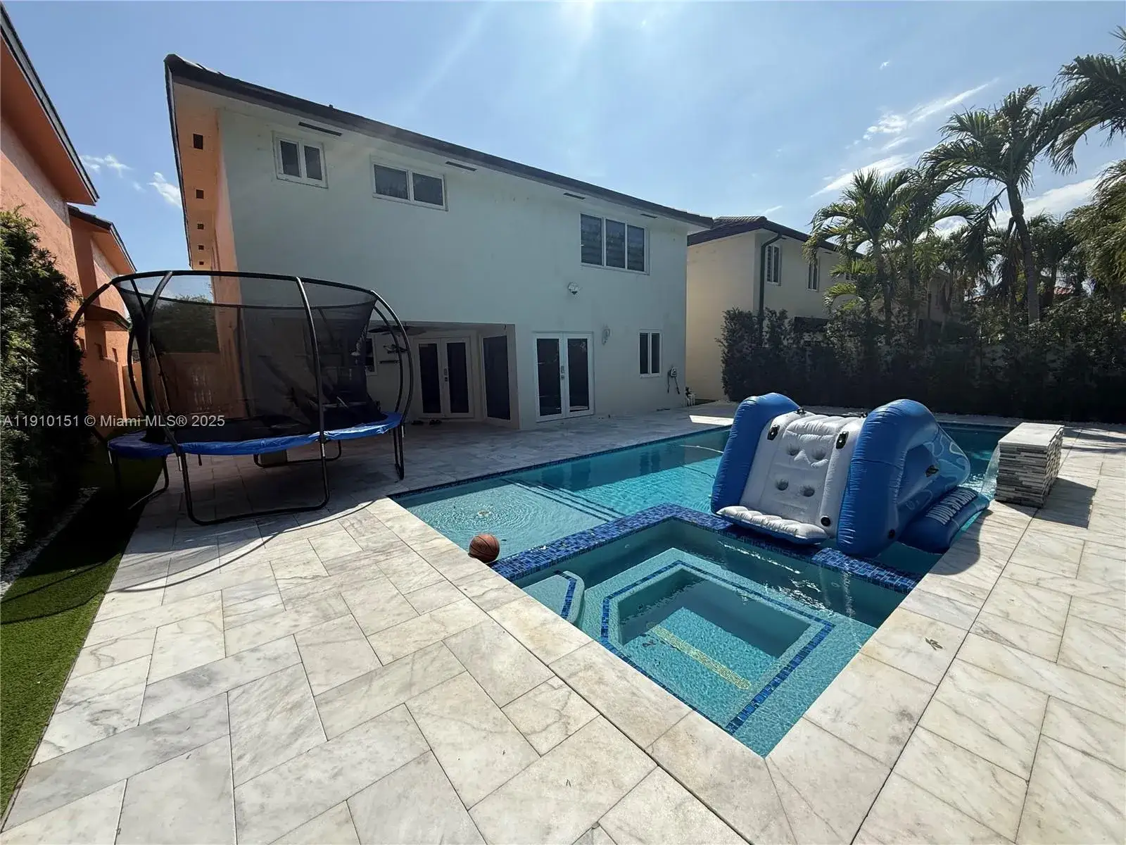 3 bedroom 3 bath Residential for sale at 8771 NW 153rd Ter, Miami Lakes FL 33018