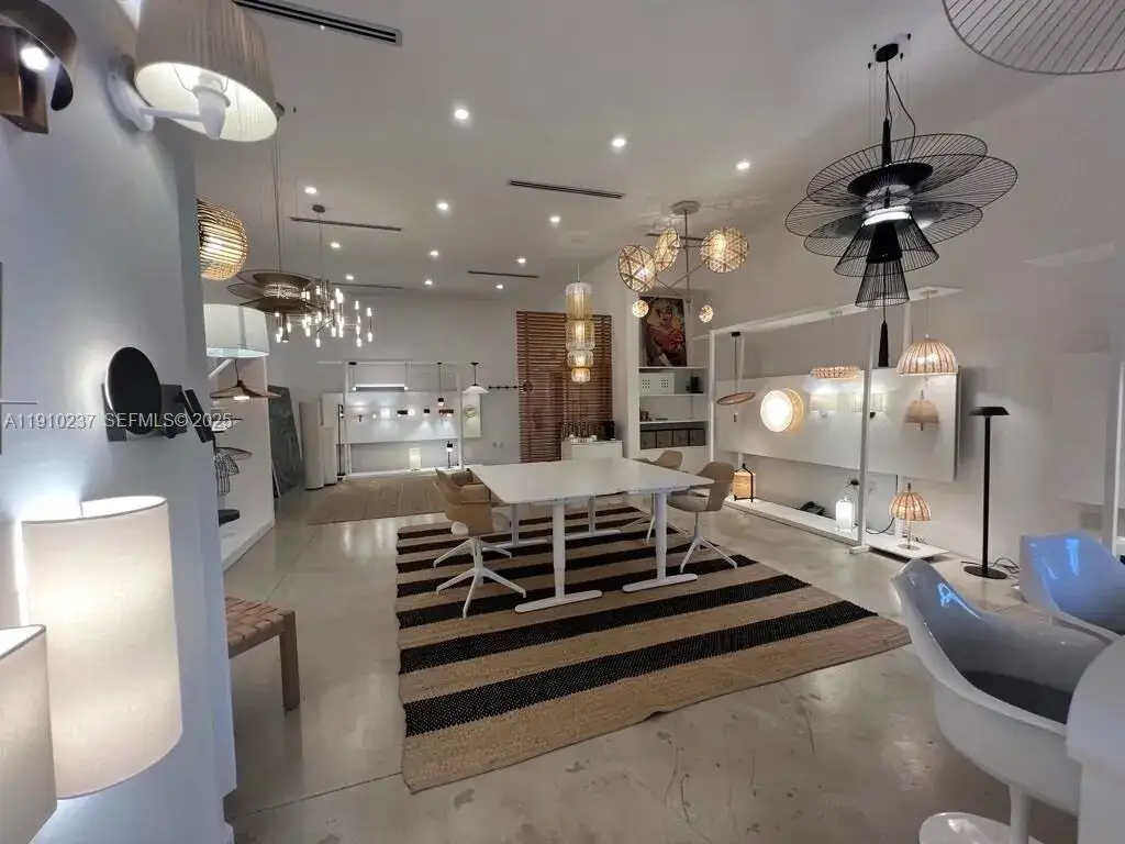 Commercial Sale for sale at 2901 SW 3rd Ave # 4, Fort Lauderdale FL 33315
