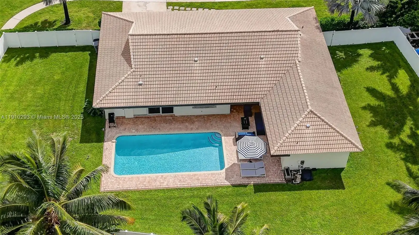 4 bedroom 2 bath Residential Lease for rent at 5660 Golfway Dr # 0, Boca Raton FL 33433