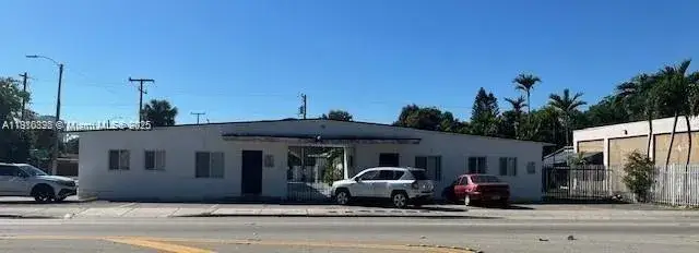 Commercial Sale for sale at 2900 W Flagler St, Miami FL 33135