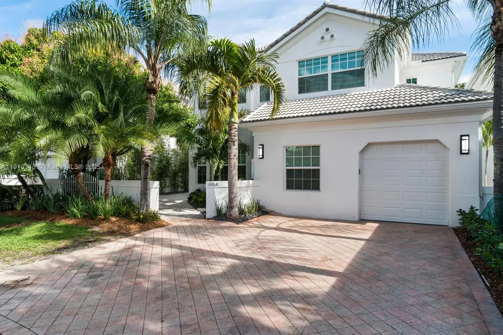 5 bedroom 5 bath Residential for sale at 19941 NE 36th Pl, Aventura FL 33180