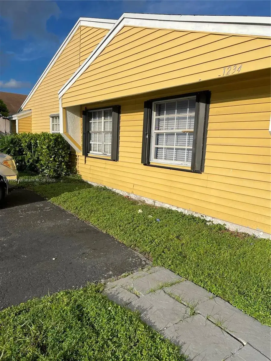 3 bedroom 2 bath Residential Lease for rent at 1234 SW 71st Ter, North Lauderdale FL 33068