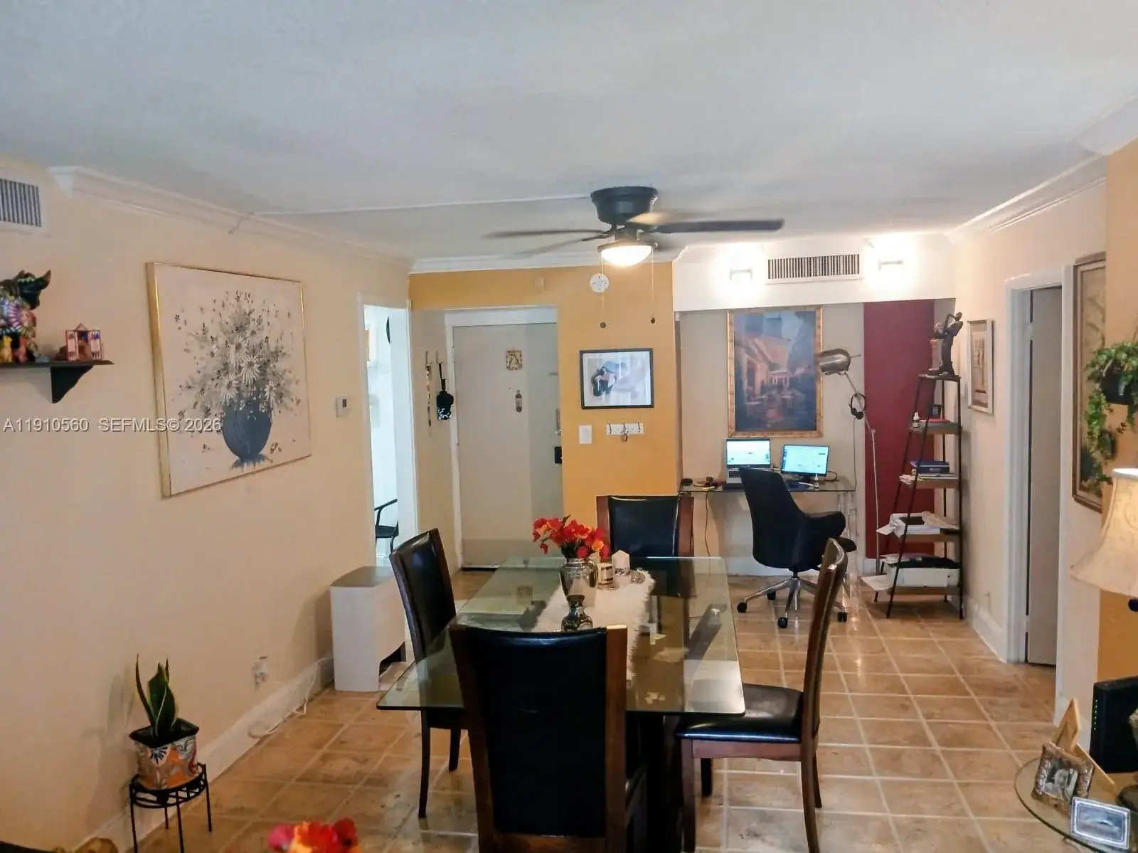 2 bedroom 2 bath Residential Lease for rent at 3101 N Country Club Dr # 101, Aventura FL 33180