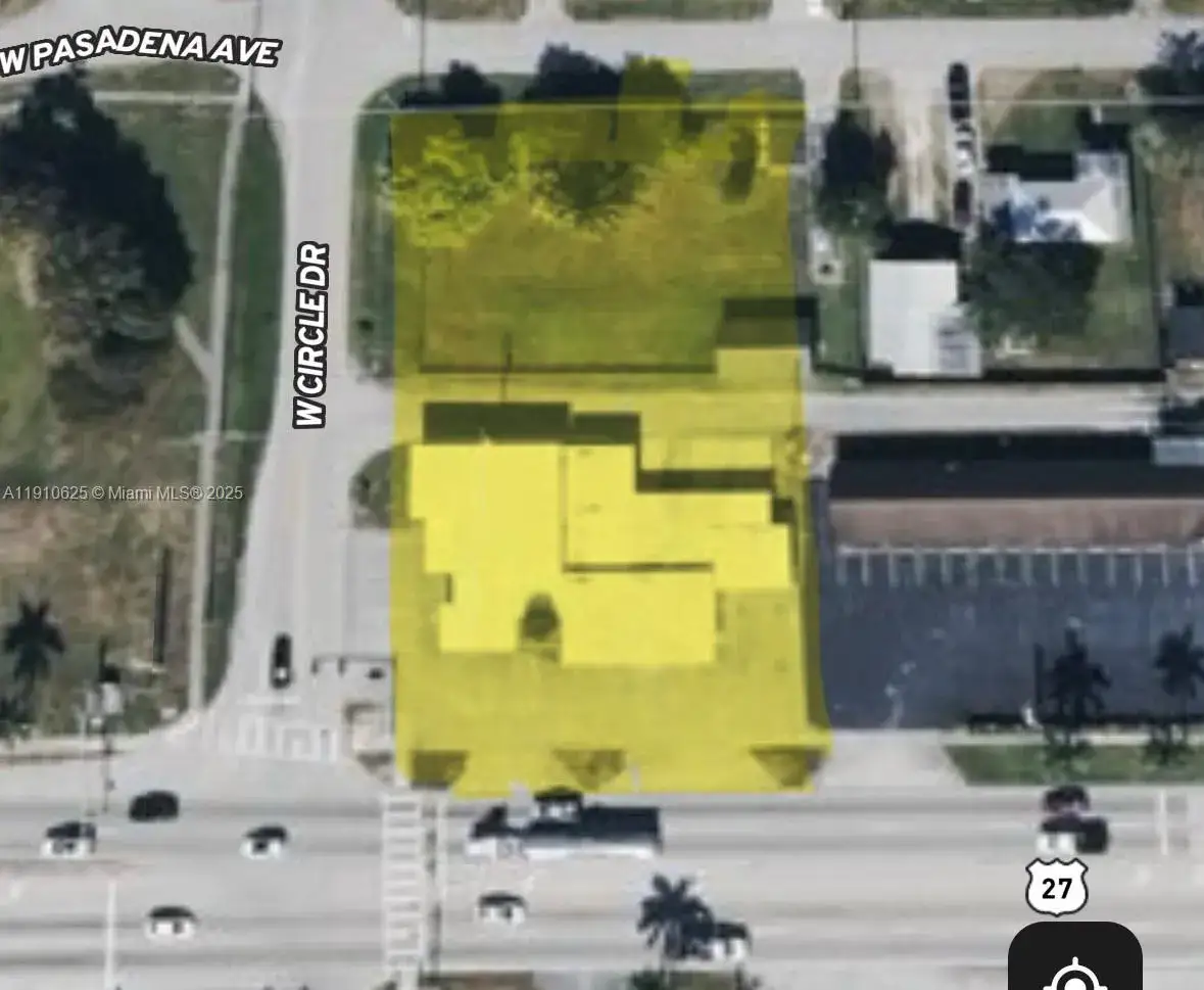 Commercial Sale for sale at 441 W Sugarland Hwy, Clewiston FL 33440
