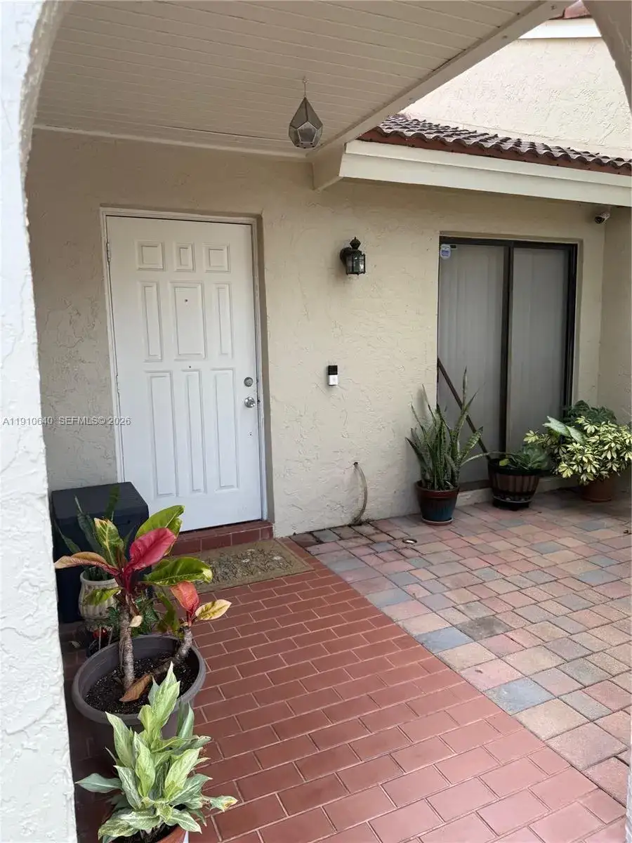 3 bedroom 2 bath Residential for sale at 17048 NW 66th Ct, Miami Lakes FL 33015